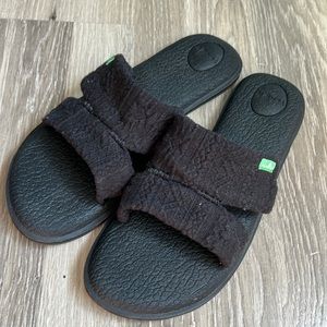 Sanuk sandals